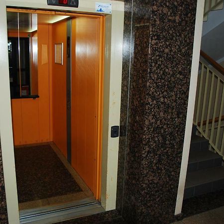 Kasztanowa Apartament Warszawa Zewnętrze zdjęcie